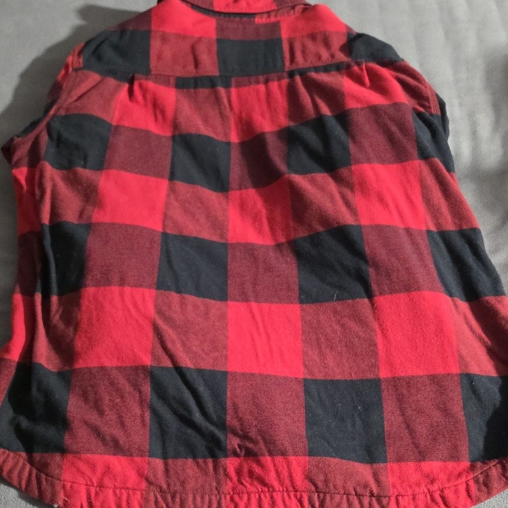 Carhartt Men’s Red and Black Buffalo Plaid Button-Down Shirt - Picture 6 of 6